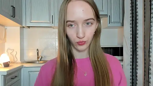 Snapshot of leslie_my_lovee chatting on 11-11-25, 07:08 leslie my lovee online show from 11-11-25, 07:08