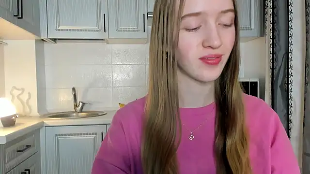 Snapshot of leslie_my_lovee chatting on 12-02-25, 04:30 leslie my lovee online show from 12-02-25, 04:30