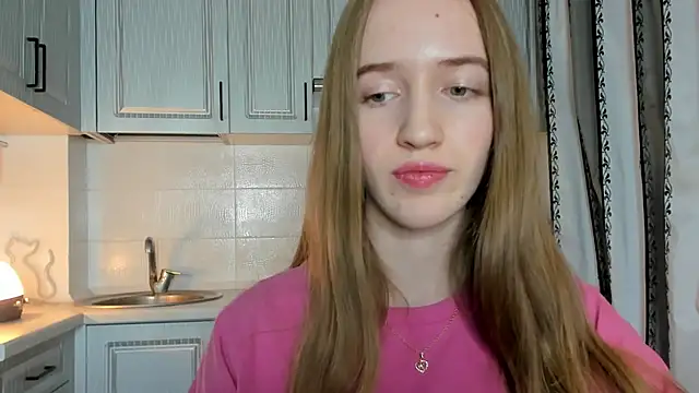 Snapshot of leslie_my_lovee chatting on 11-14-25, 08:01 leslie my lovee online show from 11-14-25, 08:01