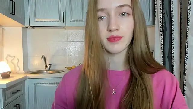 Snapshot of leslie_my_lovee chatting on 11-24-25, 07:36 leslie my lovee online show from 11-24-25, 07:36