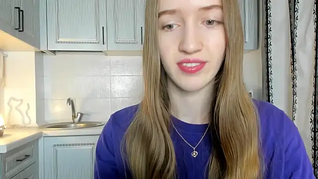 Snapshot of leslie_my_lovee chatting on 11-22-25, 01:43 leslie my lovee online show from 11-22-25, 01:43