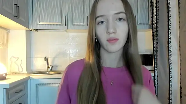 Snapshot of leslie_my_lovee chatting on 11-19-25, 07:58 leslie my lovee online show from 11-19-25, 07:58