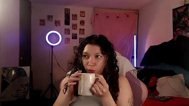 AllyDonfort online show from 06-11-26, 03:03