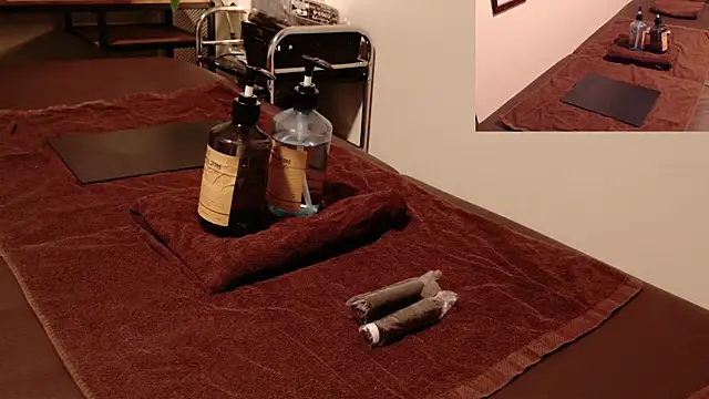 Snapshot of Hanabi-hentai chatting on 03-11-25, 03:23 Hanabi-hentai online show from 03-11-25, 03:23