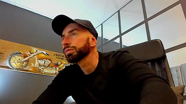 AronGrant online show from 12-20-25, 10:07