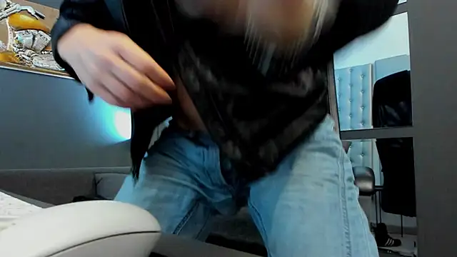 AronGrant online show from 12-17-25, 09:14