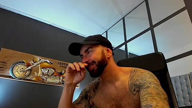 AronGrant online show from 10-16-25, 08:33