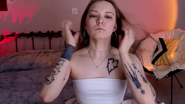 doll lol  online show from 05-10-26, 10:22