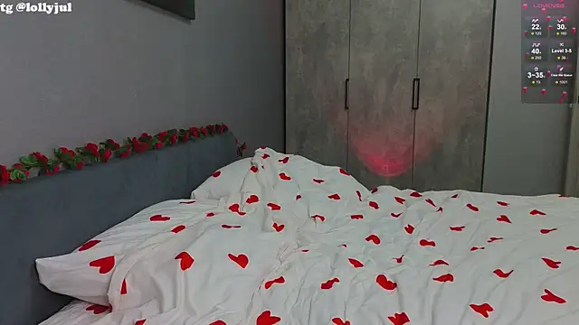 Snapshot of doll_lol_ chatting on 02-23-25, 08:55 doll lol online show from 02-23-25, 08:55