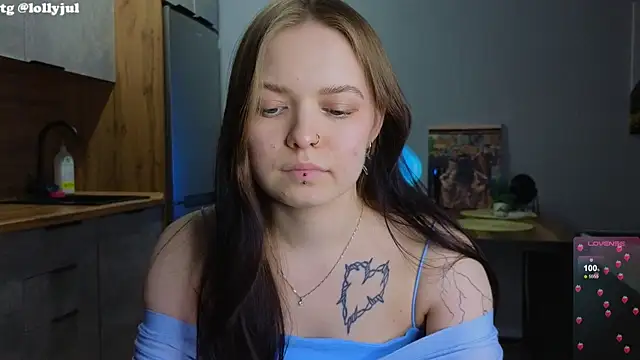 Snapshot of doll_lol_ chatting on 03-02-25, 06:57 doll lol online show from 03-02-25, 06:57