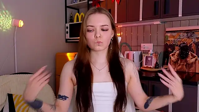 doll lol  online show from 12-15-25, 08:25