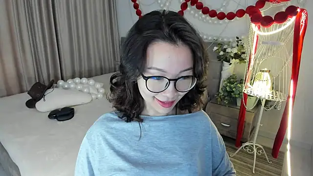AgnieszkaBanana online show from 05-19-26, 04:08