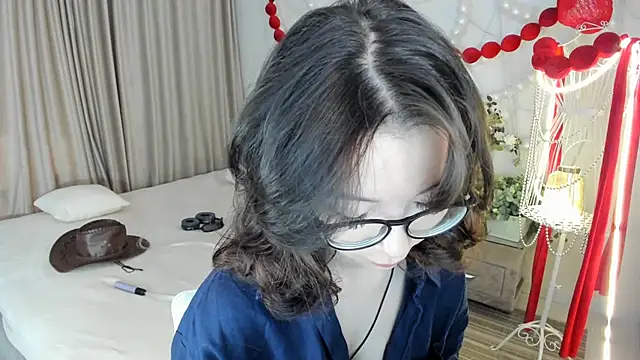 AgnieszkaBanana online show from 05-23-26, 04:11