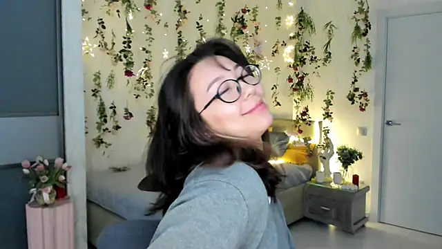 AgnieszkaBanana online show from 04-22-26, 03:13