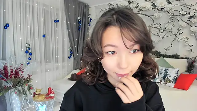 AgnieszkaBanana online show from 12-18-25, 04:06