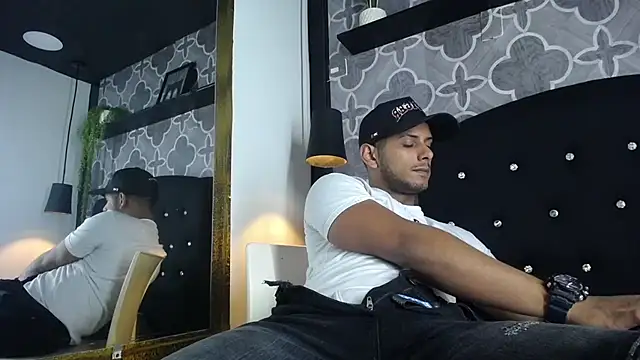Chris Dick23 online show from 07-05-26, 03:55