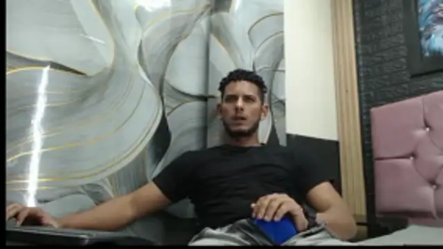 Chris Dick23 online show from 11-05-25, 07:00