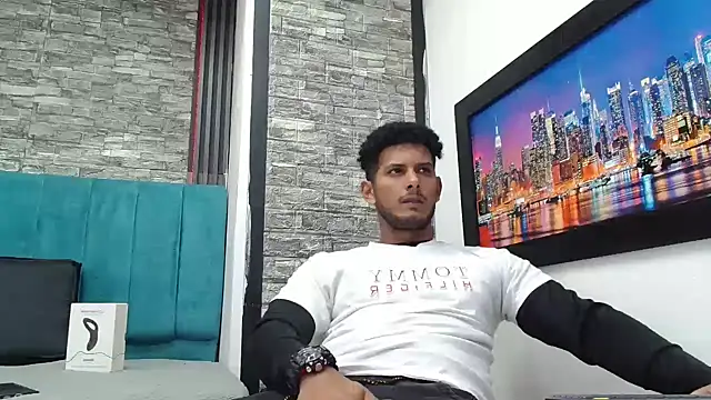 Chris Dick23 online show from 01-11-26, 05:14