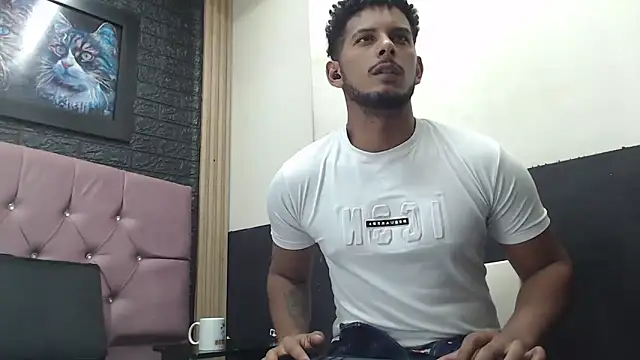 Chris Dick23 online show from 10-23-25, 04:33