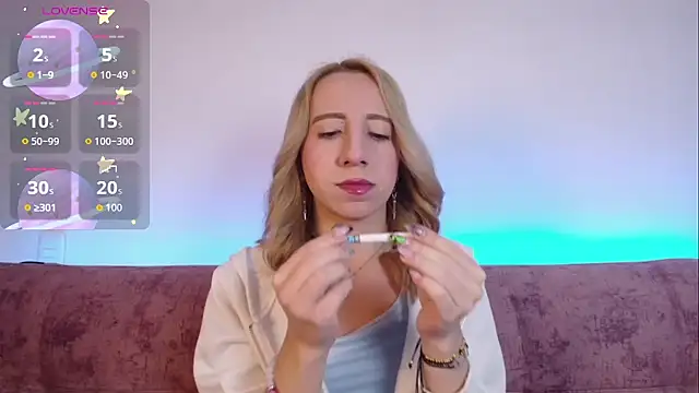 Miiaa doll online show from 11-12-25, 02:59