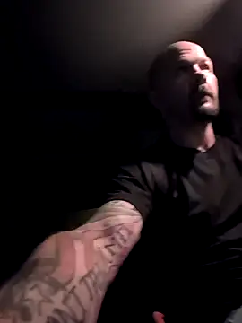 Snapshot of Kinkster615 chatting on 02-28-25, 10:41 Kinkster615 online show from 02-28-25, 10:41