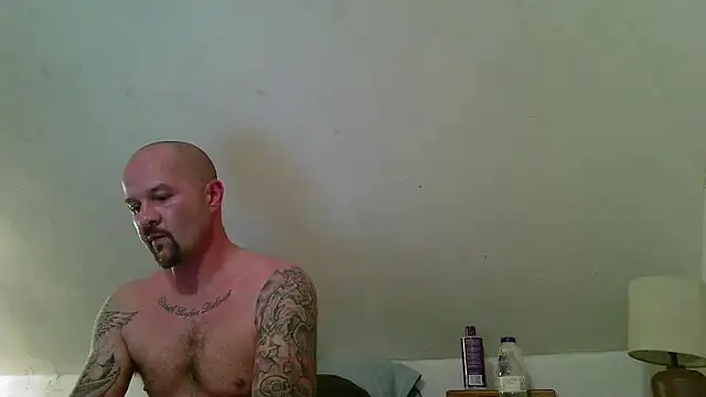 Snapshot of Kinkster615 chatting on 03-12-25, 07:24 Kinkster615 online show from 03-12-25, 07:24