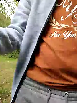 Snapshot of AlexDavid007 chatting on 09-20-25, 02:00 AlexDavid007 online show from 09-20-25, 02:00