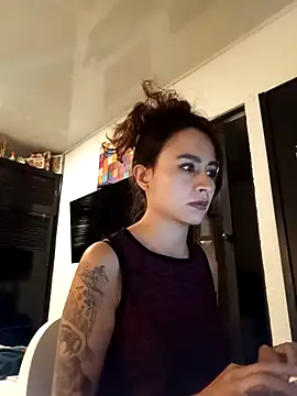 Snapshot of reme_ark23 chatting on 03-04-25, 11:54 reme ark23 online show from 03-04-25, 11:54