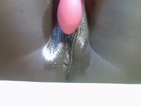 Liza331 online show from 10-18-25, 05:15