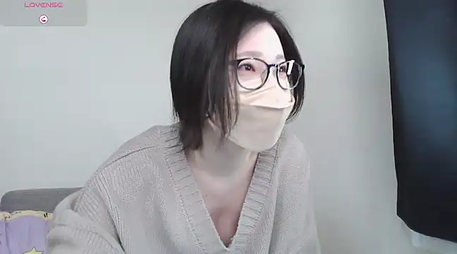 Snapshot of _NOA-chan_ chatting on 02-22-25, 03:47  NOA-chan  online show from 02-22-25, 03:47
