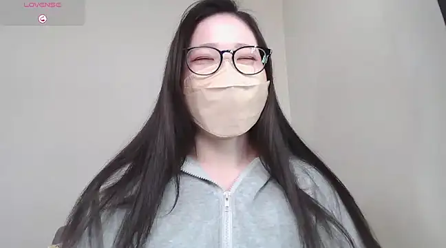 Snapshot of _NOA-chan_ chatting on 02-01-25, 03:18  NOA-chan  online show from 02-01-25, 03:18