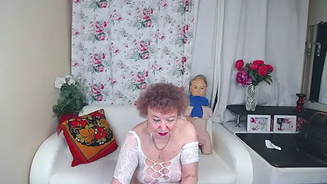 YourHotGranny online show from 05-14-26, 10:56