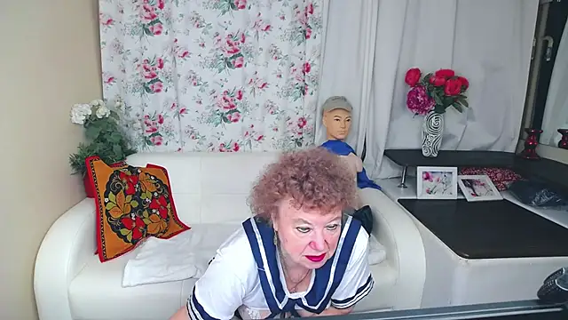 YourHotGranny online show from 06-02-26, 10:48