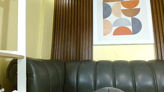 Nicole Ramires online show from 02-05-26, 04:25