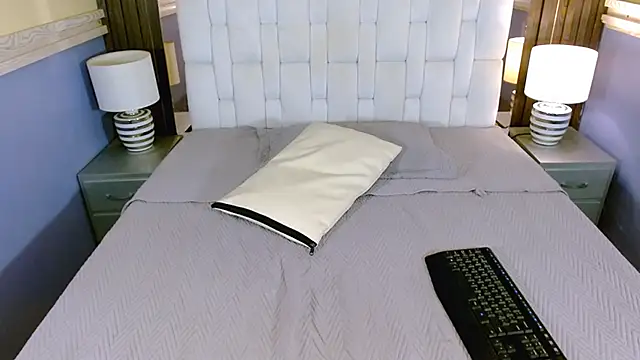 Nicole Ramires online show from 03-19-26, 05:13