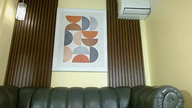 Nicole Ramires online show from 10-03-25, 03:46