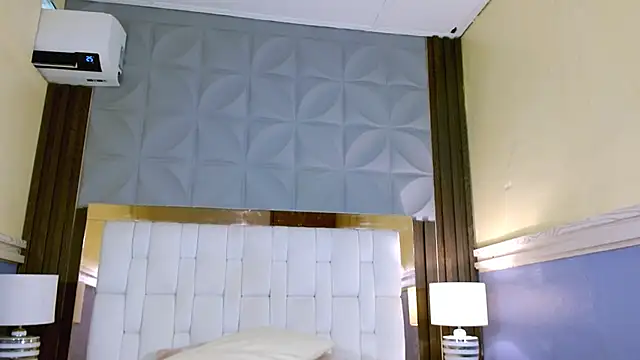 Nicole Ramires online show from 02-19-26, 02:58