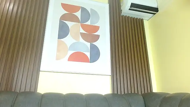 Nicole Ramires online show from 10-15-25, 04:48