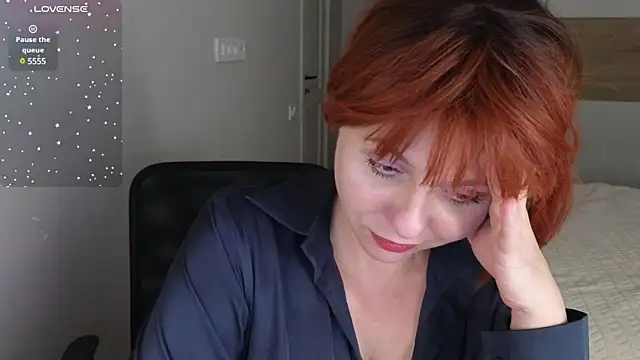 Snapshot of Gray_swann chatting on 01-13-25, 09:52 Gray swann online show from 01-13-25, 09:52