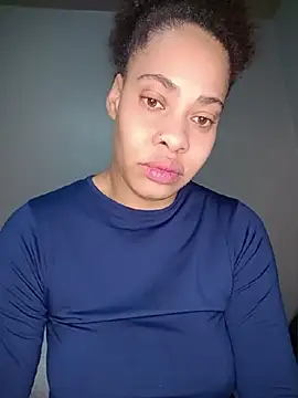 Snapshot of Su_Duarte_1 chatting on 06-17-26, 03:17 Su Duarte 1 online show from 06-17-26, 03:17
