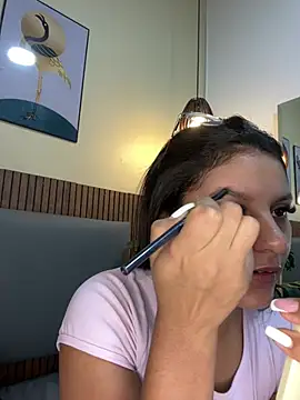 NicolleeEvanss online show from 07-16-26, 10:34