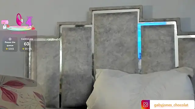 GabyyJones online show from 09-19-25, 11:47