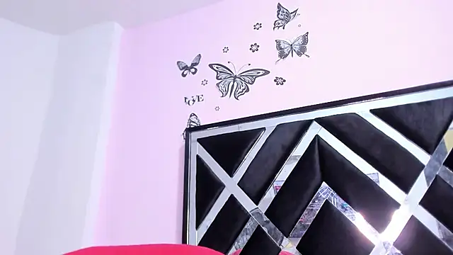 GabyyJones online show from 05-06-26, 02:26