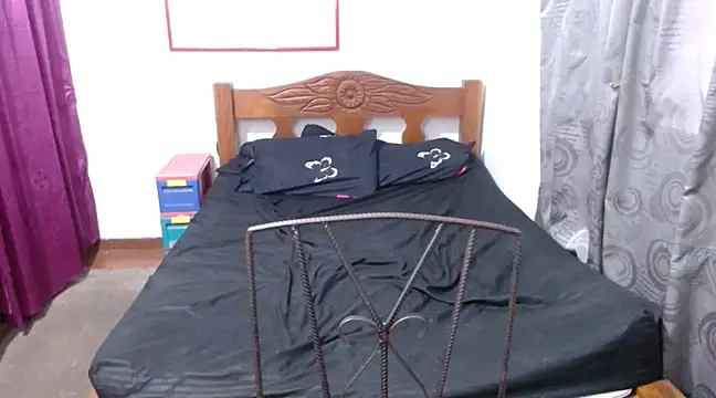 LadyMilk003 online show from 02-05-25, 06:37