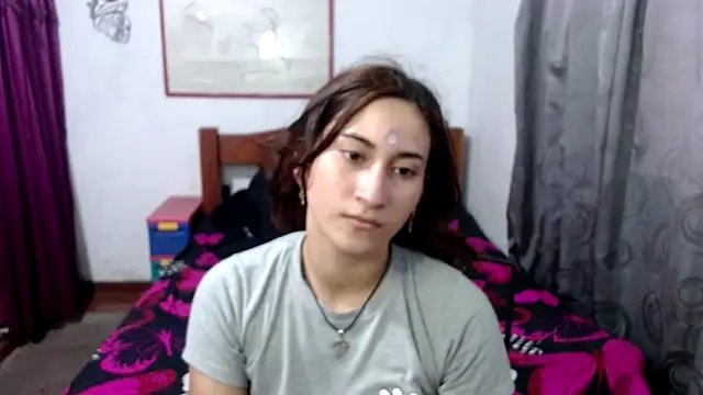 LadyMilk003 online show from 10-01-25, 03:27