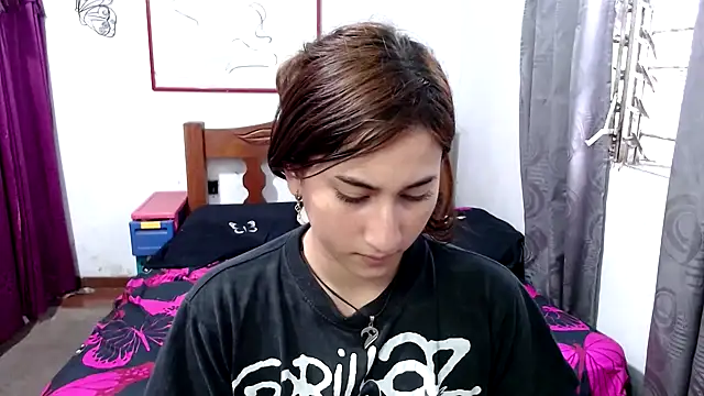 LadyMilk003 online show from 09-23-25, 08:49