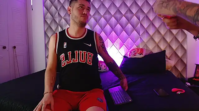 Snapshot of CoupleSwingerLatin chatting on 01-17-26, 09:18 CoupleSwingerLatin online show from 01-17-26, 09:18