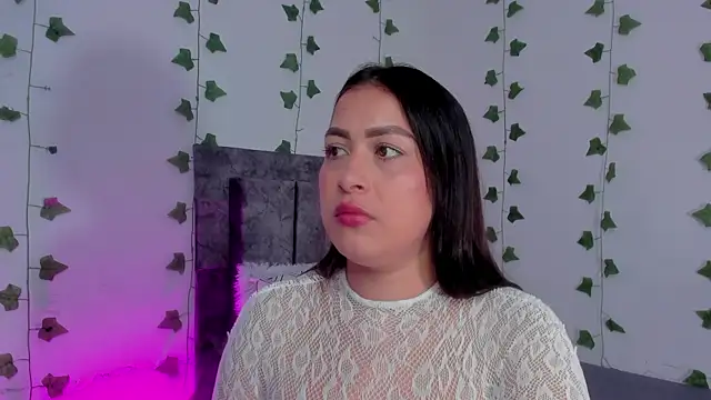 Miaa Garcia online show from 06-16-26, 11:05