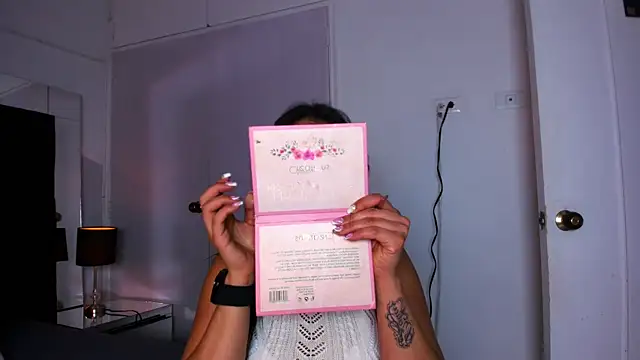 Miaa Garcia online show from 02-22-25, 08:53