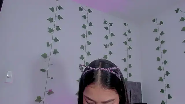 Miaa Garcia online show from 06-13-26, 11:02